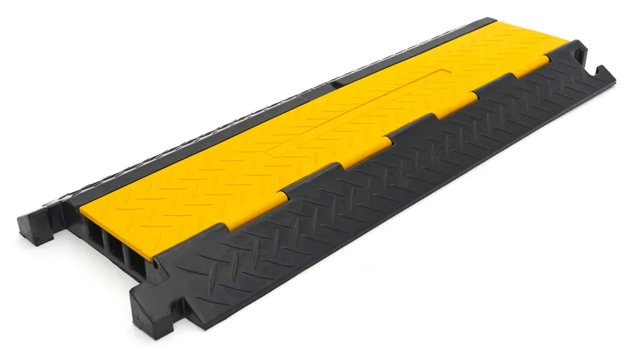 Kabelový most, kabelový přejezd s odklápěcím víkem, 3 kanály, nosnost 9 t, délka 90 cm Ihned K Objednání