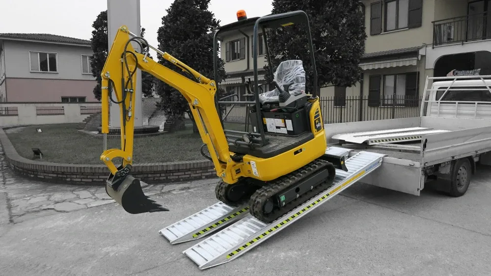 Poslední Šance Hliníkové nájezdy, 1 pár, délka 3 m, výška profilu 68 mm, nosnost 1.600 kg, LOTUS